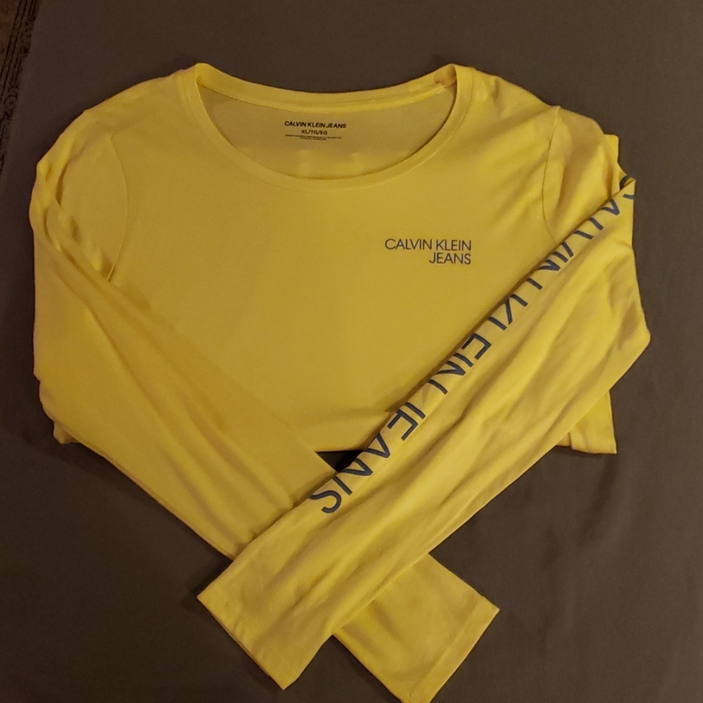 Calvin Klein Long Sleeve Tee